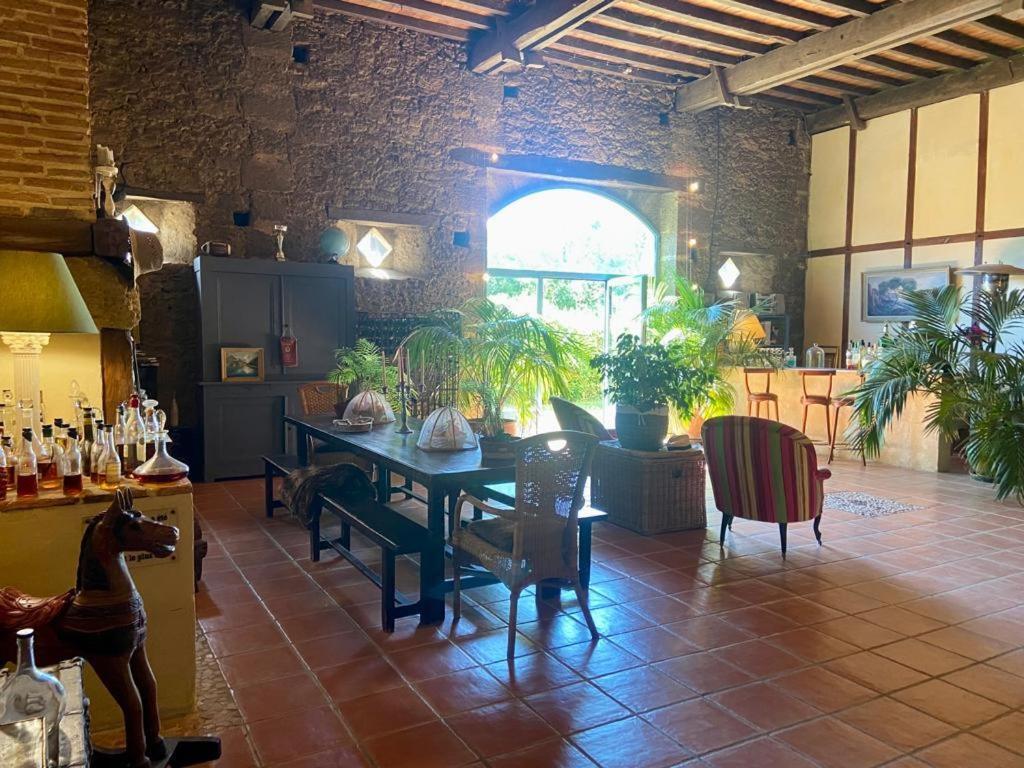 Monguilhem 勒柴亚玛吉纳克旅馆酒店 外观 照片