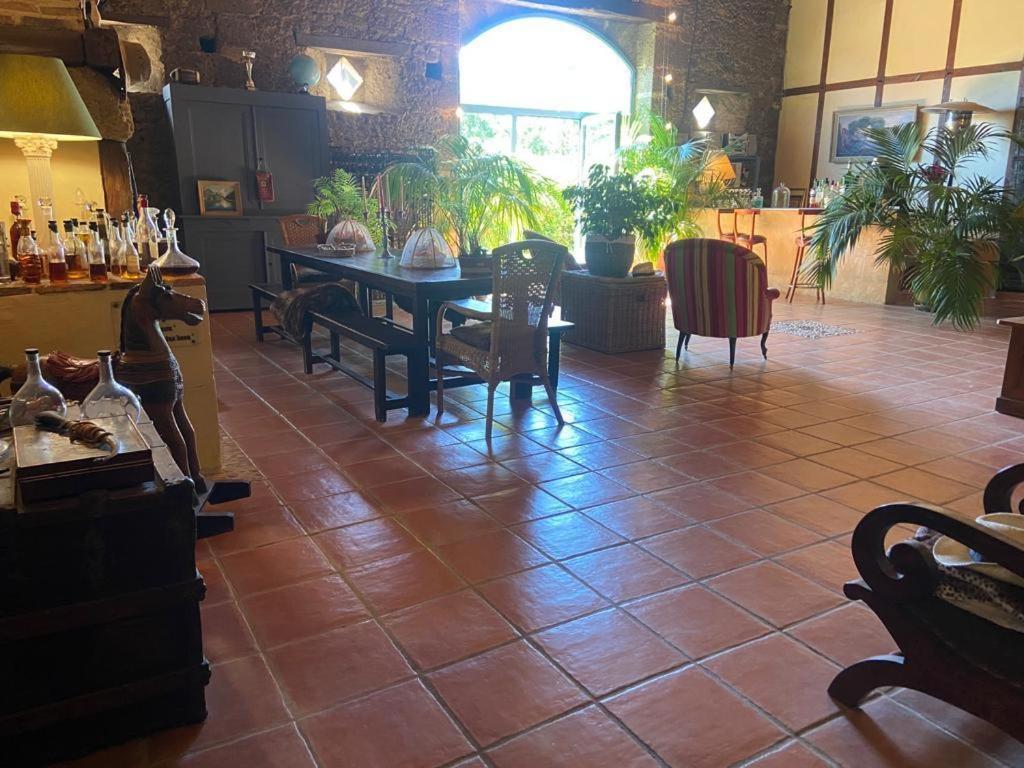 Monguilhem 勒柴亚玛吉纳克旅馆酒店 外观 照片